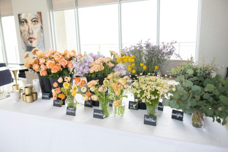 Decoración floral en reuniones de empresa: impacto visual y emocional
