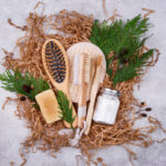 Ideas de cestas de regalos sostenibles para empresas 7 Ideas de cestas de regalos sostenibles para empresas - christmas care package with sustainable gift 2024 10 18 05 11 17 utc