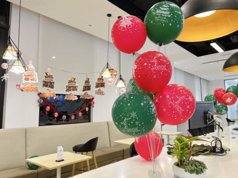 Decoración temática para eventos de aniversario empresarial