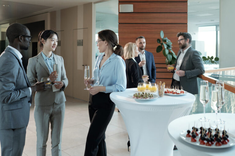 Beneficios de los eventos multilingües en entornos globales